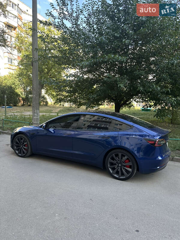 Седан Tesla Model 3 2020 в Білій Церкві