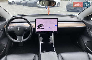 Седан Tesla Model 3 2018 в 