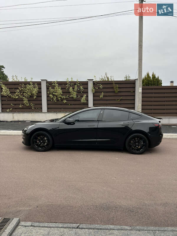 Седан Tesla Model 3 2018 в Киеве