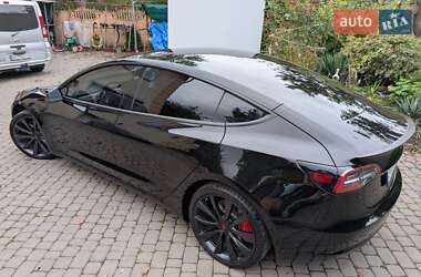 Седан Tesla Model 3 2019 в 
