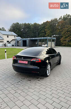 Седан Tesla Model 3 2019 в 