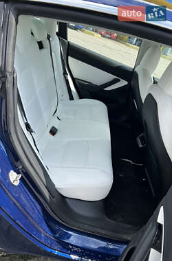 Седан Tesla Model 3 2018 в 