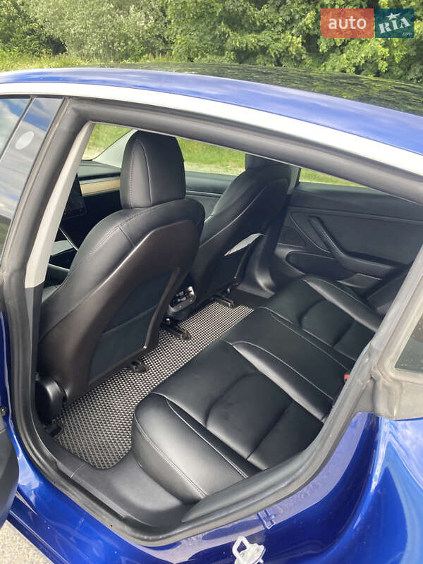 Седан Tesla Model 3 2020 в Львове фото 5 Седан Tesla Model 3 2020 в Львове