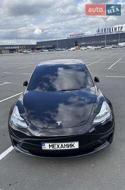 Седан Tesla Model 3 2018 в 