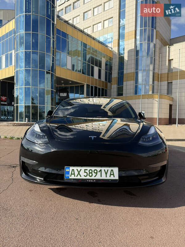 Седан Tesla Model 3 2022 в Харькове