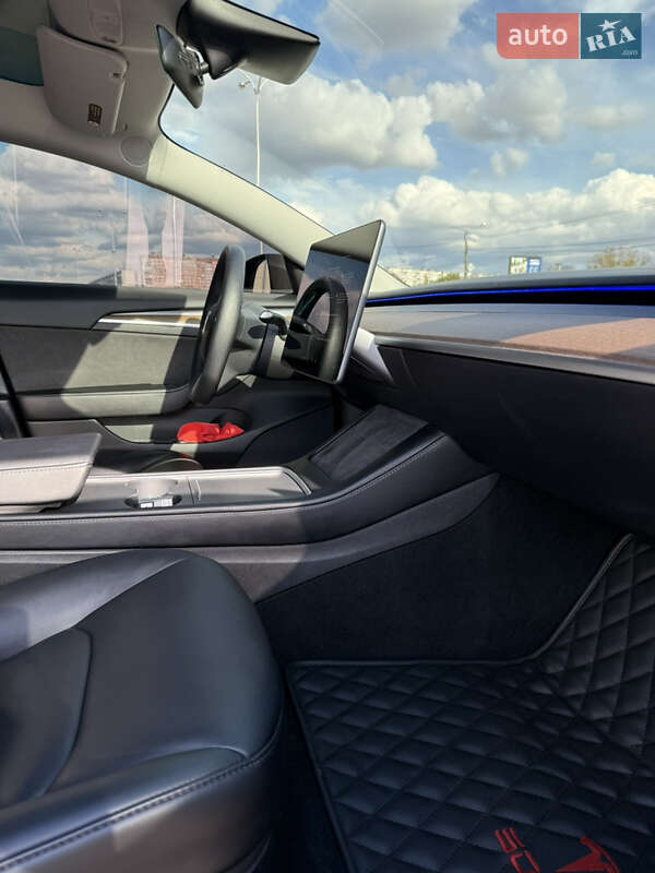Седан Tesla Model 3 2022 в Харькове