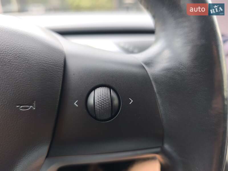Седан Tesla Model 3 2019 в Стрые