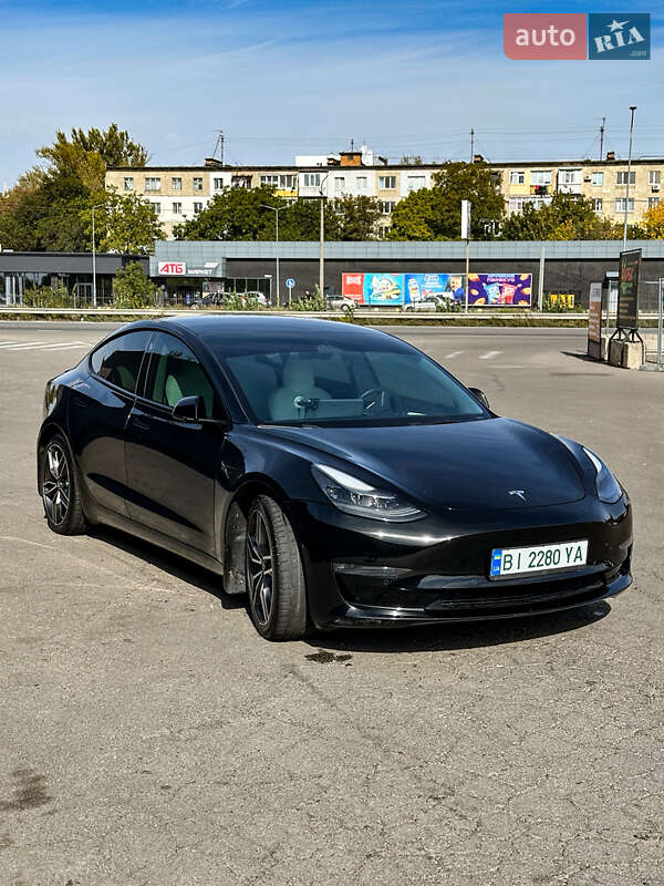 Седан Tesla Model 3 2021 в Полтаве фото 3 Седан Tesla Model 3 2021 в Полтаве
