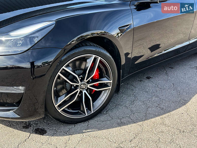 Седан Tesla Model 3 2021 в Полтаве фото 6 Седан Tesla Model 3 2021 в Полтаве