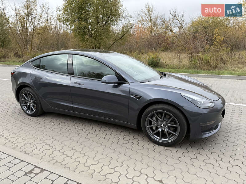 Седан Tesla Model 3 2022 в Києві фото 17 Седан Tesla Model 3 2022 в Києві