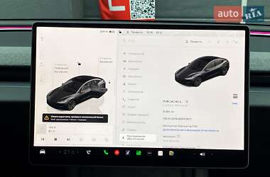 Седан Tesla Model 3 2024 в 