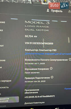 Седан Tesla Model 3 2021 в 