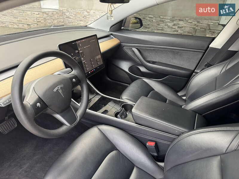Седан Tesla Model 3 2019 в Луцьку фото 18 Седан Tesla Model 3 2019 в Луцьку