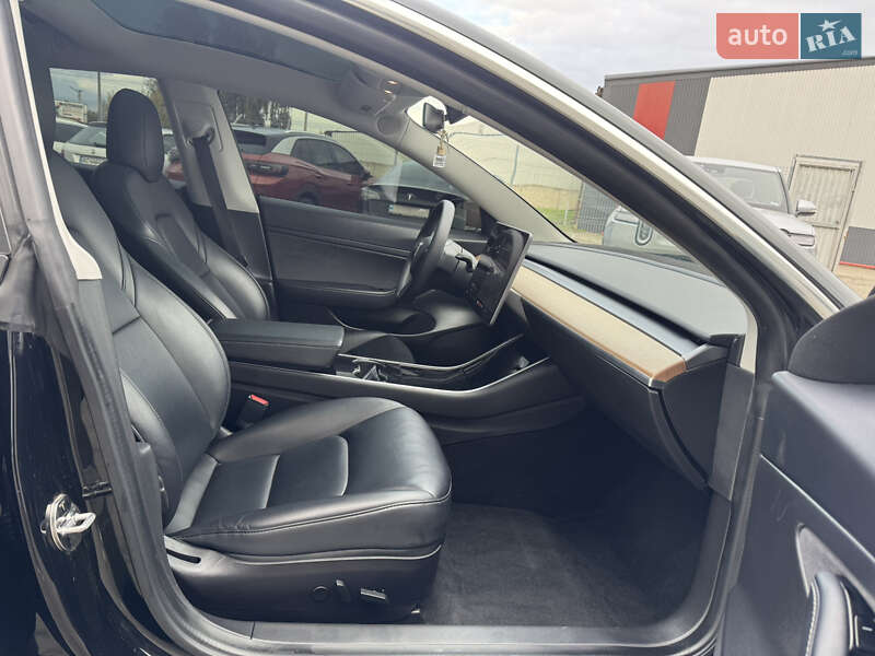 Седан Tesla Model 3 2019 в Луцьку фото 22 Седан Tesla Model 3 2019 в Луцьку