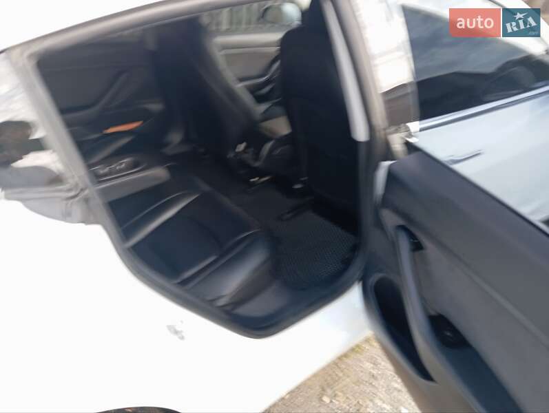 Седан Tesla Model 3 2020 в Хусті фото 8 Седан Tesla Model 3 2020 в Хусті