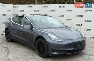 Седан Tesla Model 3 2020 в Луцьку