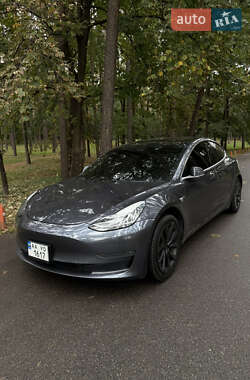 Седан Tesla Model 3 2018 в 