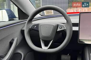 Седан Tesla Model 3 2024 в 