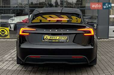 Седан Tesla Model 3 2024 в 