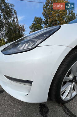 Седан Tesla Model 3 2018 в 