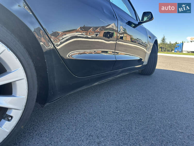 Седан Tesla Model 3 2022 в Луцьку