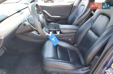 Седан Tesla Model 3 2019 в 