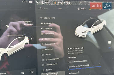Седан Tesla Model 3 2021 в 