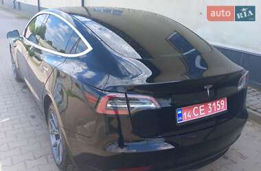 Седан Tesla Model 3 2019 в  фото 8 Седан Tesla Model 3 2019 в