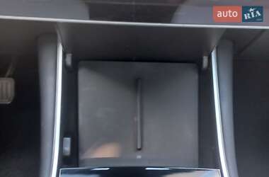 Седан Tesla Model 3 2019 в  фото 23 Седан Tesla Model 3 2019 в