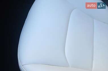 Седан Tesla Model 3 2019 в  фото 22 Седан Tesla Model 3 2019 в