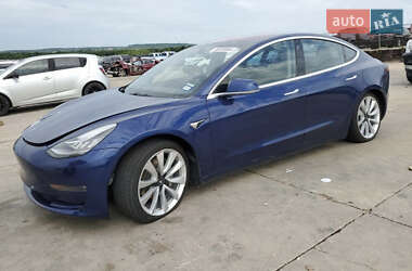 Седан Tesla Model 3 2018 в 