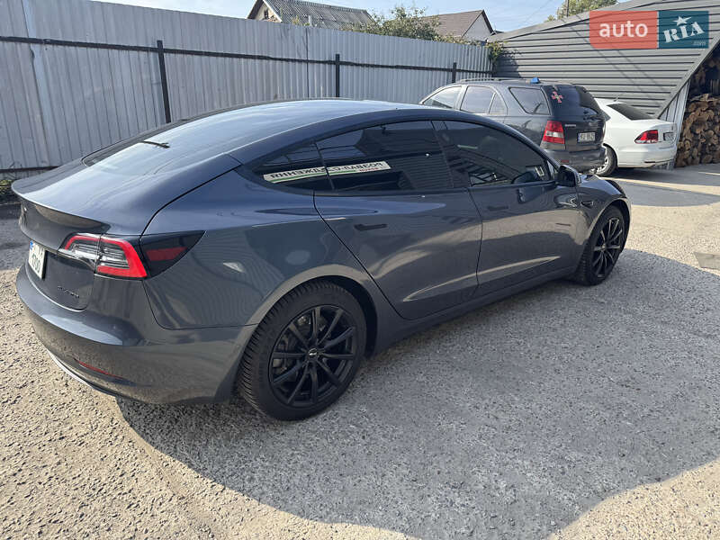 Седан Tesla Model 3 2020 в Полтаві