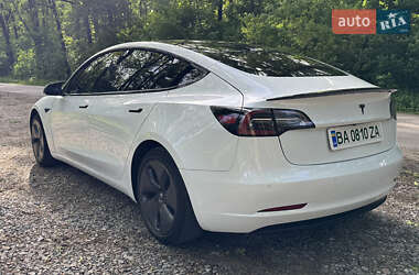 Седан Tesla Model 3 2019 в 