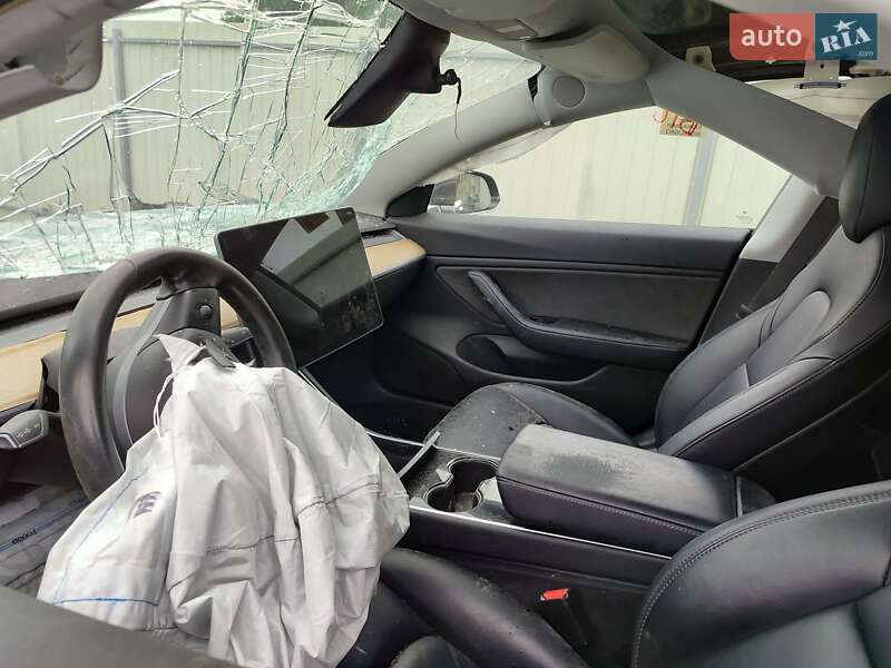 Седан Tesla Model 3 2018 в Сквирі фото 2 Седан Tesla Model 3 2018 в Сквирі
