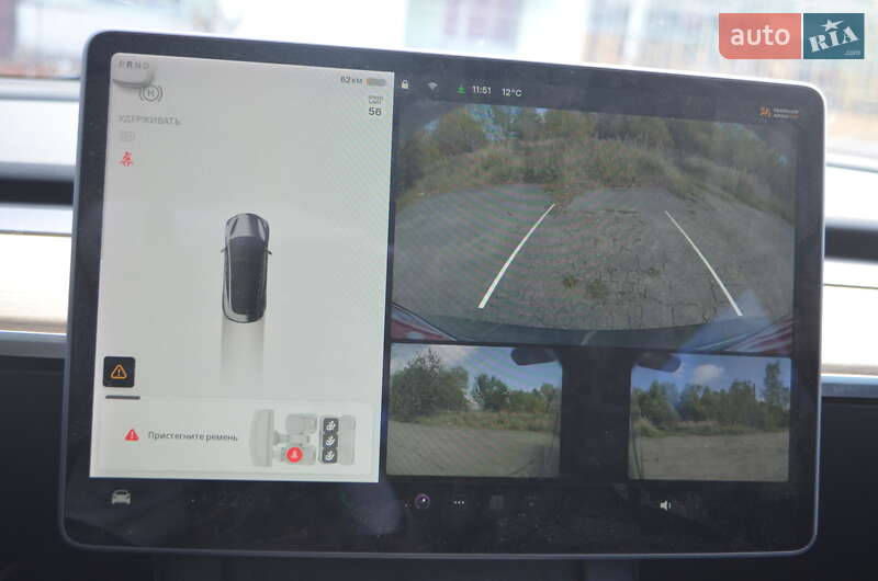 Седан Tesla Model 3 2022 в Трускавці