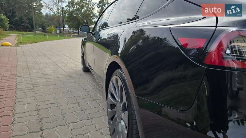 Седан Tesla Model 3 2022 в Обухове