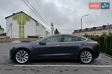 Седан Tesla Model 3 2018 в 