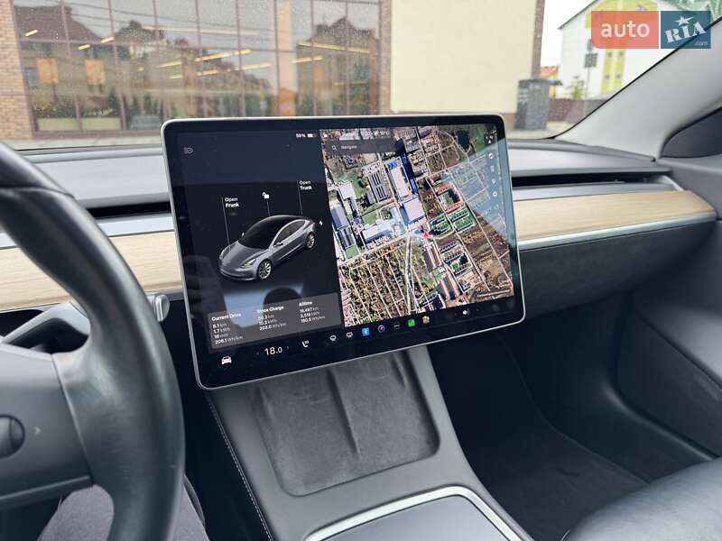 Седан Tesla Model 3 2018 в Львові фото 12 Седан Tesla Model 3 2018 в Львові
