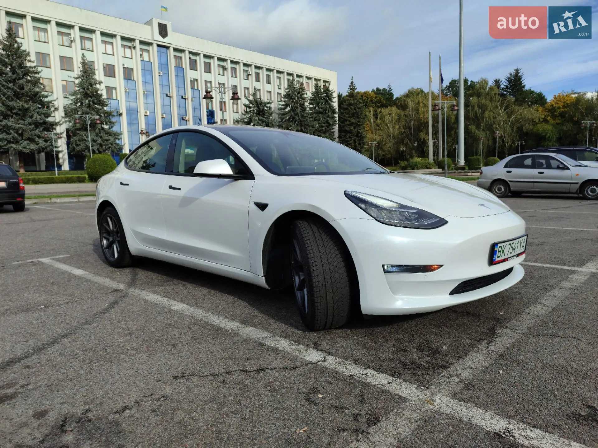 2022 Tesla Model 3 - фото 1
