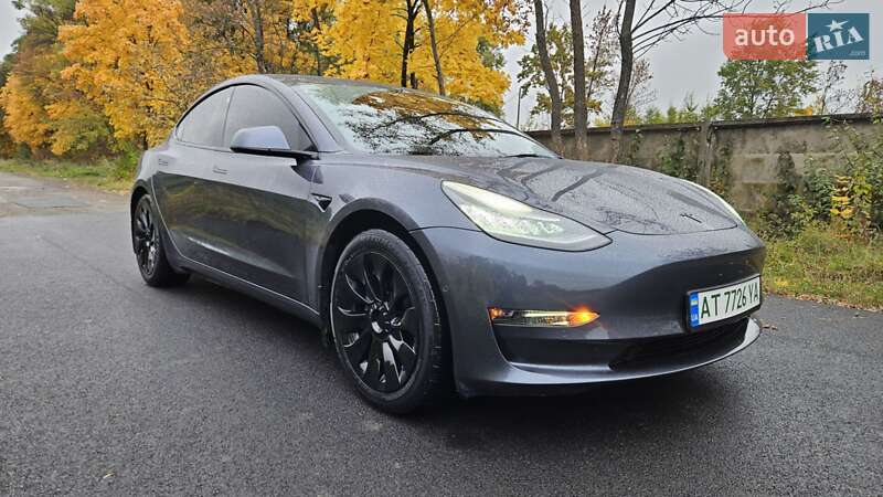 Седан Tesla Model 3 2020 в Коломиї