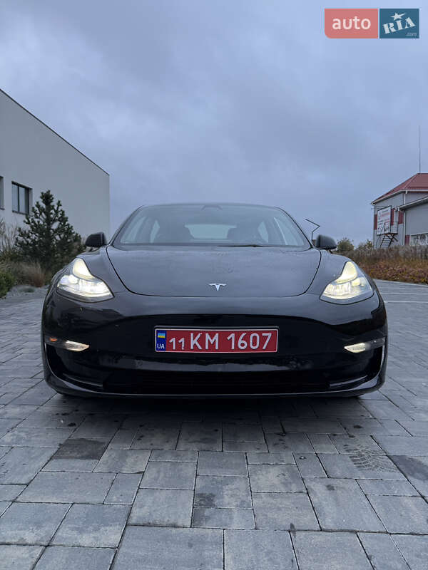 Tesla Model 3 2022