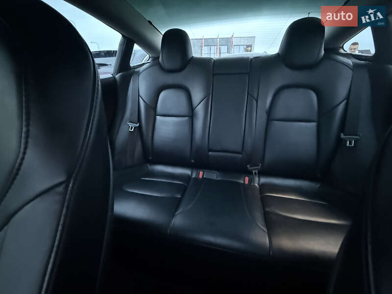 Седан Tesla Model 3 2022 в Луцьку фото 23 Седан Tesla Model 3 2022 в Луцьку