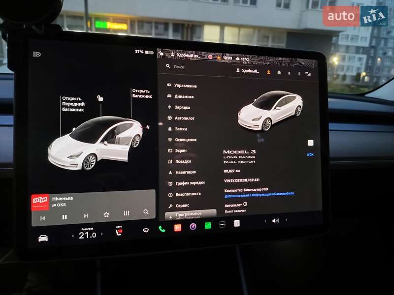 Седан Tesla Model 3 2019 в Львове