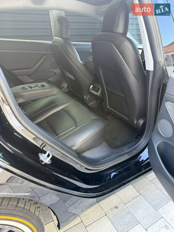 Седан Tesla Model 3 2022 в Вінниці