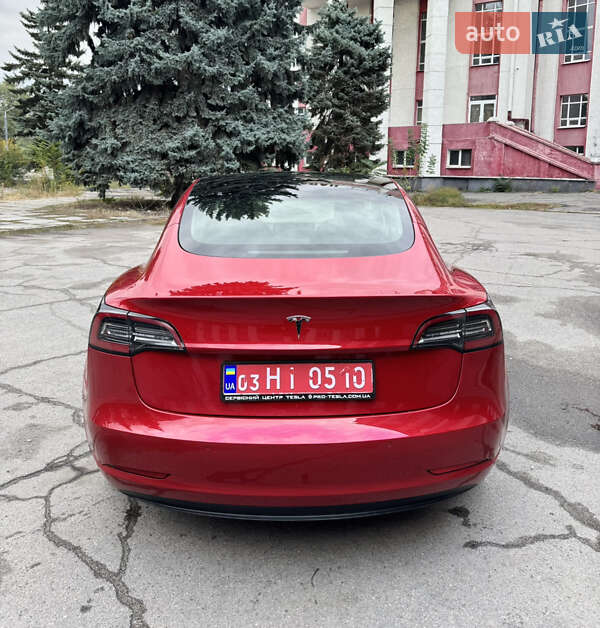 Седан Tesla Model 3 2022 в Дніпрі