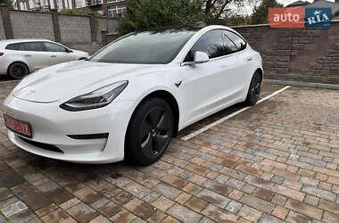 Седан Tesla Model 3 2018 в Рівному
