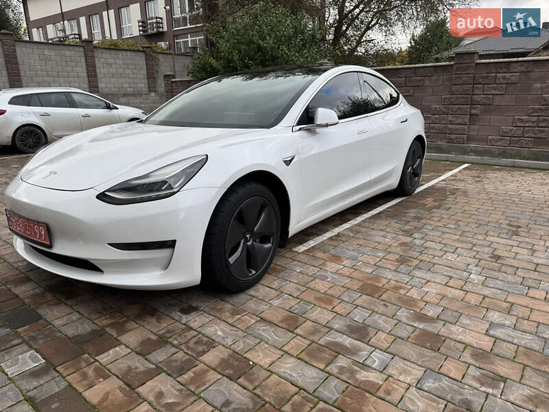 Седан Tesla Model 3 2018 в 