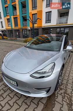 Седан Tesla Model 3 2017 в 