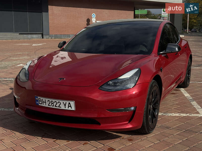 Седан Tesla Model 3 2022 в Одессе