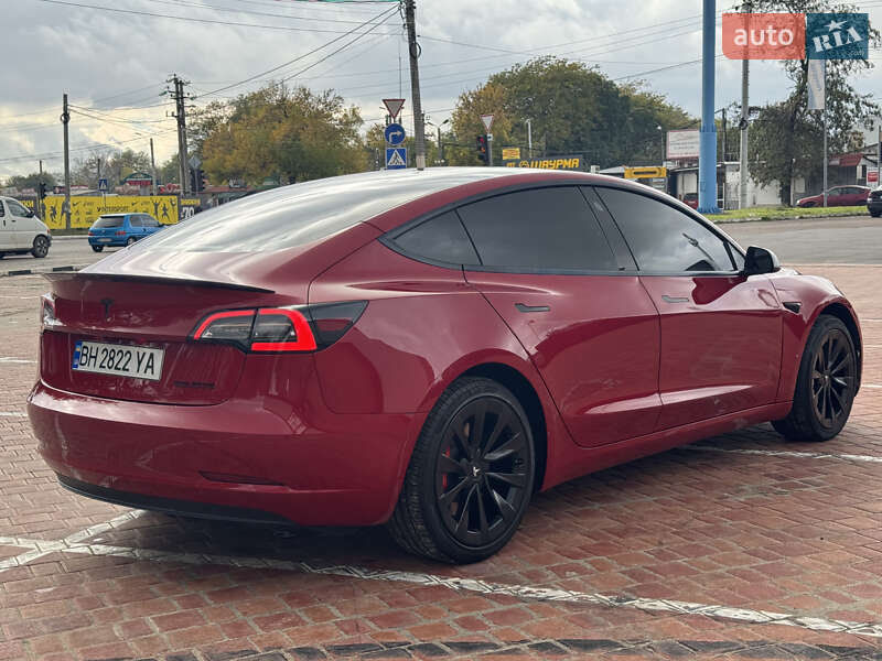Седан Tesla Model 3 2022 в Одессе